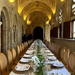 Отель Hospederia Monasterio De La Vid