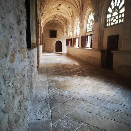 Hospederia Monasterio De La Vid 3*