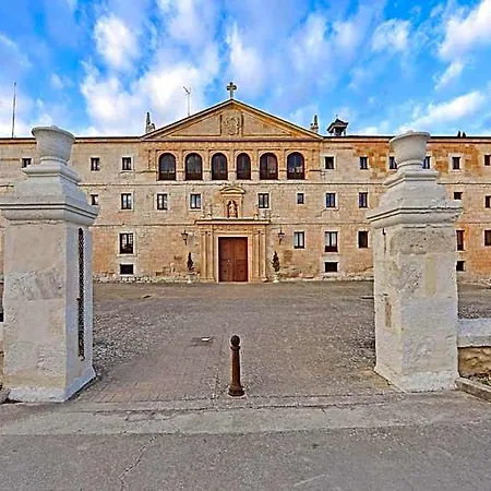 Hotell Hospederia Monasterio De La Vid 3*