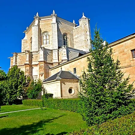 Hotell Hospederia Monasterio De La Vid La Vid y Barrios