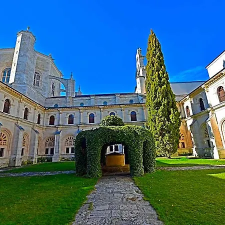 Hospederia Monasterio De La Vid 3*