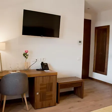 Hospederia Monasterio De La Vid Hotel La Vid y Barrios