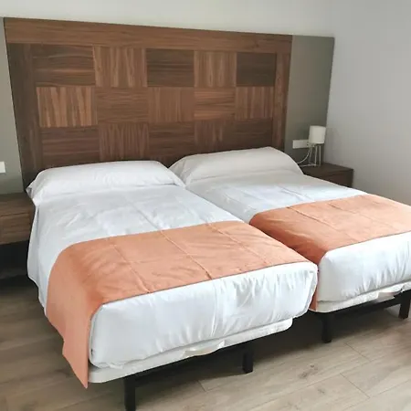 Hospederia Monasterio De La Vid La Vid y Barrios