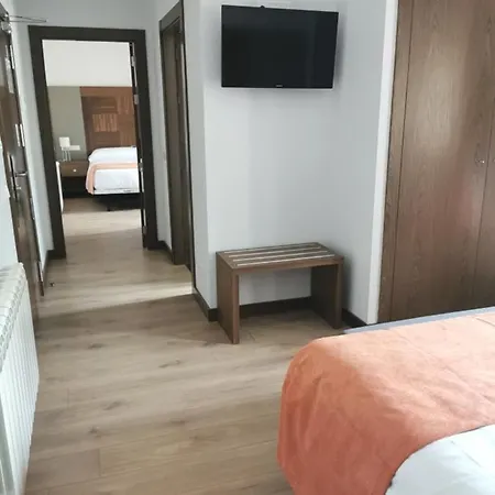 Hospederia Monasterio De La Vid 3*