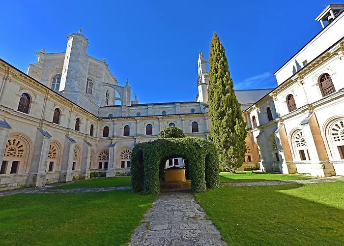 Hospederia Monasterio De La Vid ホテル 3*