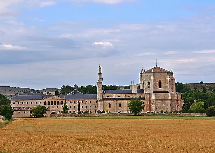 Hospederia Monasterio De La Vid ホテル 3*
