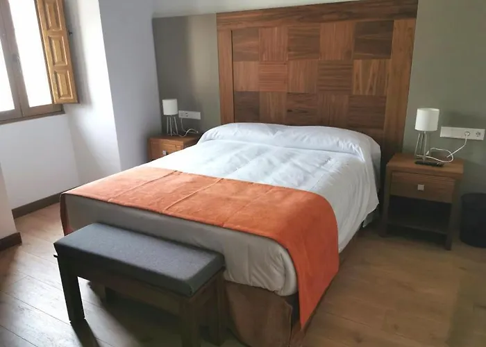 Hospederia Monasterio De La Vid La Vid y Barrios